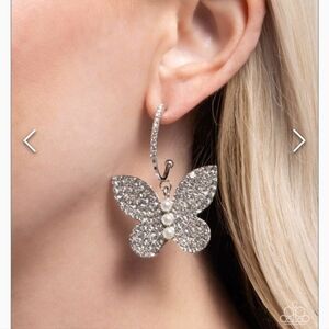 Butterfly Boundary White Silver Pearl Butterfly Rhinestone Hoop Earrings